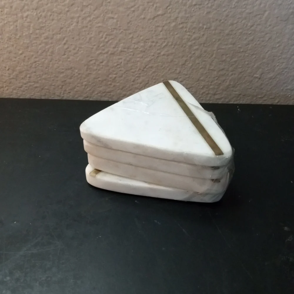 EXQUISITE Triangular 4